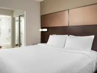 Residence Inn Ottawa Airport Các khách sạn gần Hog's Back Falls