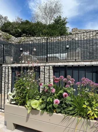 The Merchant's Yard Отели в г. Литтон