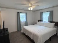 Tranquil 3-bedroom house in Lenoir City.