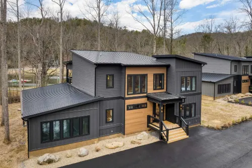 Indoor Pool, Hot Tub, Firepit, Theater All-season Retreat Kings Crown by Avantstay