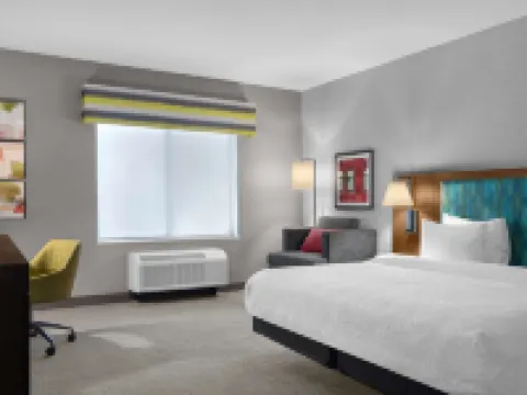 Hampton Inn & Suites by Hilton Orangeville, on Hotels in Mono