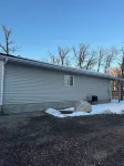 Lake Winnipeg West Shore Retreat in the Village of Dunnottar Hotels in 