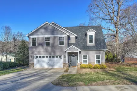 Dock Days by Avantstay Swimming Platform, Dock