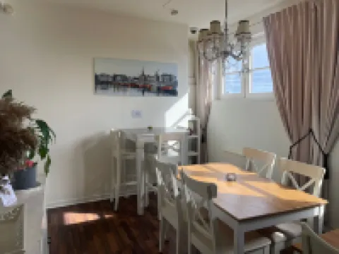 Crafoord Place Hostel - Hostels