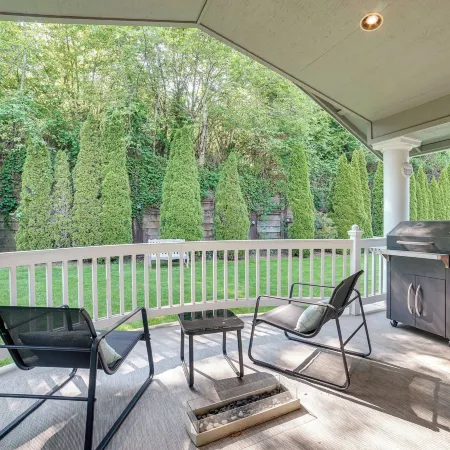 2 Mi to Lake Sammamish State Park! Modern Duplex