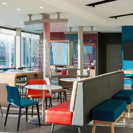 Avid Hotel California - Lexington Park by IHG