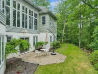 Fancy Poconos Castle & Indoor MEGA 10+ Hot Tub - Villas