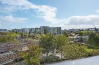 The Terraces 330 by Host Agents