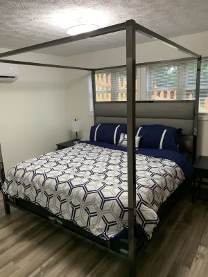 Lovely 1 Bedroom Lake Apartment