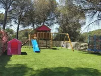 Wonderful house with large pool and forest