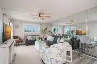 Bethys Beachy Beauty Regency Towers!