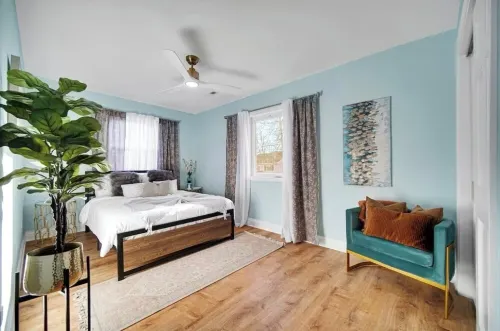 Luxury Lakefront Getaway Sleeps 16 near Chicago Family Friendly