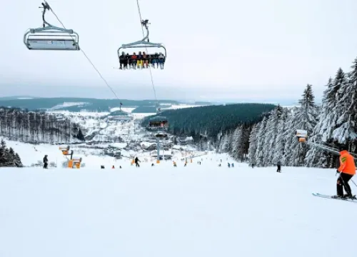 Helles Apartment mit Balkon in Winterberg