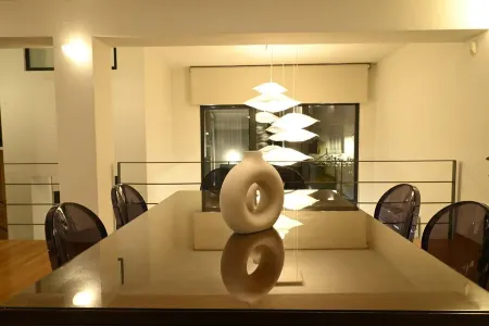 Ma Maison No9 Downtown Villa,Jacuzzi,5Bdrs,Parking