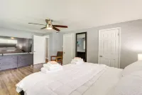 Bright Pinellas Park Getaway w/ Private Pool!