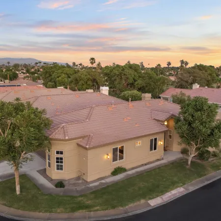 Designer Desert Oasis w/ Pool, Hot Tub, Outdoor Lounge the Riley by Avantstay