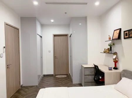 Vinhomes lake and city view in center Bac Giang