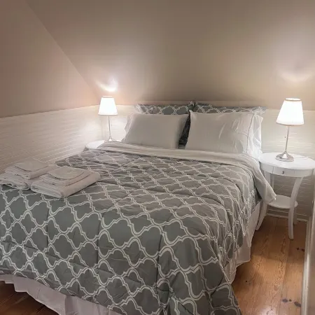 Charming 3-bedroom home away from home in lovely Bartlett NH, Adventure awaits. Отели в г. Бартлетт
