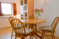 Two bedroom apartment situated in the countryside parish of St Pierre du Bois Hotels in Saint Peter