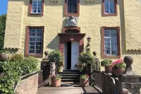 Charming apartment on Wasserburg Anstel equestrian farm Rommerskirchen 호텔