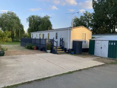 2 Bed Cosy Lodge 住宿飯店