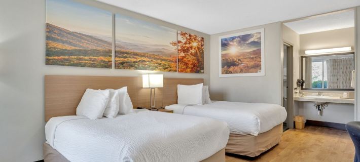 Bristol Parkway Inn Hotels in Sullivan County