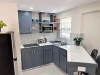 Seavetri Two - Modern apartment near serene beach and town centre