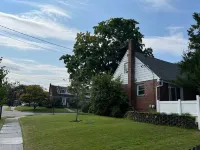 Large Comfortable Private Cozy 1BR steps from NYC! Hotels in Fair Lawn