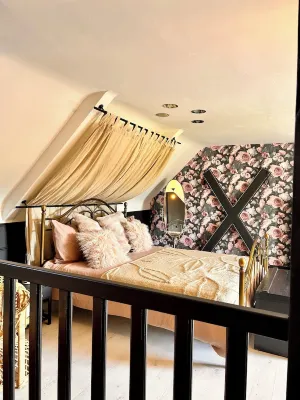 An exceptional night in a Love Room - spa, sauna & champagne Hotels in Plumeliau-Bieuzy