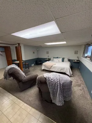 Spacious King Retreat Hotel a Arbor Vitae