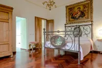 The Pinewood for Wine Lovers Hotels in Crespina Lorenzana