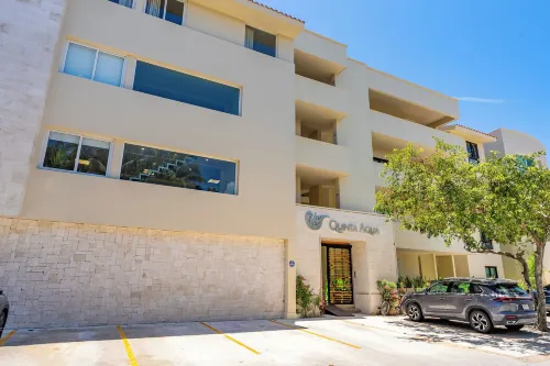 Ground Floor Marina View Infinity Pool Private Terrace Puerto Aventuras Hotels in Puerto Aventuras
