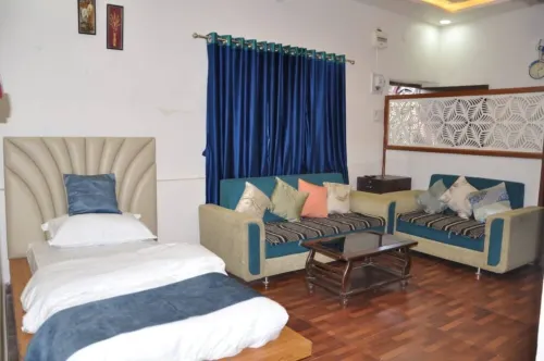 Escape to Tranquility: Family friendly Villa in the heart of the Hills!