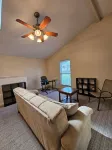 Charming 1-bedroom, second story guest house in historic Augusta WiFi & AC