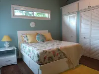 Stunning Oceanfront Home - Casa del Loco Amor Hotels in Utila