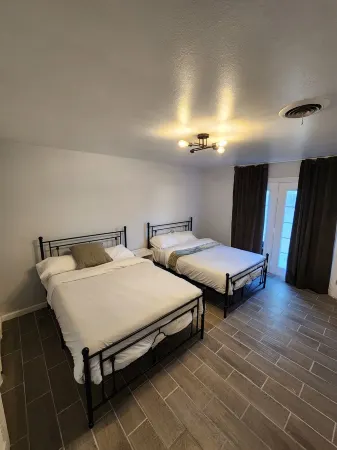 6 Beds, 3-bedroom House in Odessa close to shopping and minutes from I20