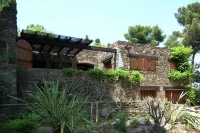 Exceptional villa for rent on the Mediterranean coast.