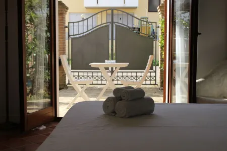 Daphne Expercience Cozy retreat, away from the stress of the city Отели в г. Loreto Aprutino