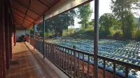 Charming villa with in-house Chef and Swimming Pool in picturesque Mahabaleshwar