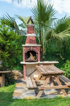 Charming 2-bedroom villa with AC and WiFi in brilliant Muğla