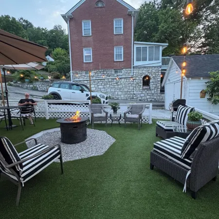 5 BR Dutch Cottage in Frankfort KY on Bourbon Trail. 2.4miles from Buffalo Trace