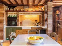 Villa mit Pool, 700 m vom Strand Entfernt