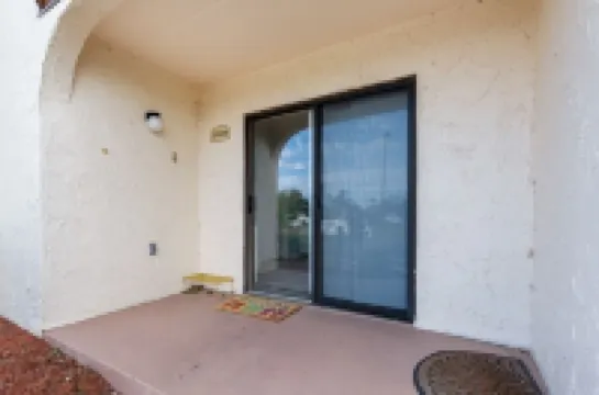 Oceanfront Condo! Just 1-Minute Walk to the Beach!