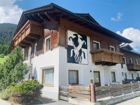 Comfortable alpine-style LA STAFFA hut 5 minutes from Bormio Отели в г. Вальдидентро