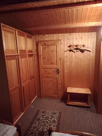 Bergner "s log cabin