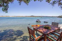 Absolute Waterfront in Ngunguru Hoteles en Ngunguru