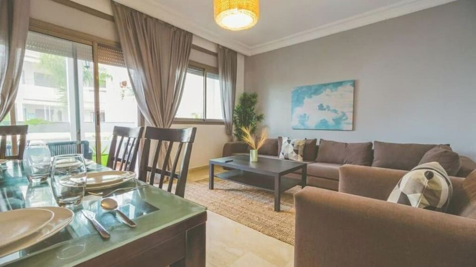 Lovely 2 Bedroom Vacation Home With Pool/beach