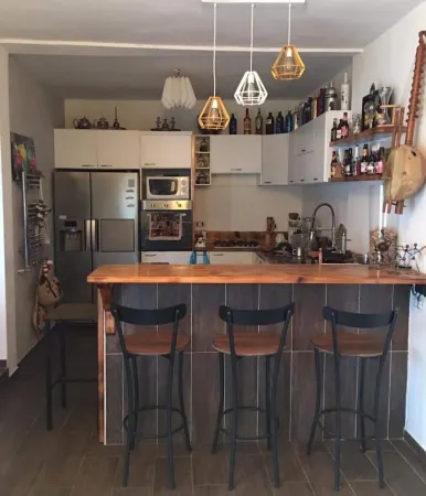 Pleasant and comfortable little house with patio Отели рядом с достопримечательностью «Дворец Дар-Нежма-Эззахра»