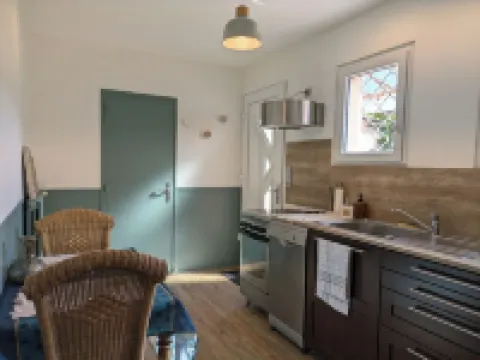 Garden house Jonzac center Hotels in Jonzac