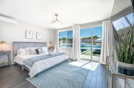 Pickleball, Pool, Spa, Casita, Firepit, Gameroom